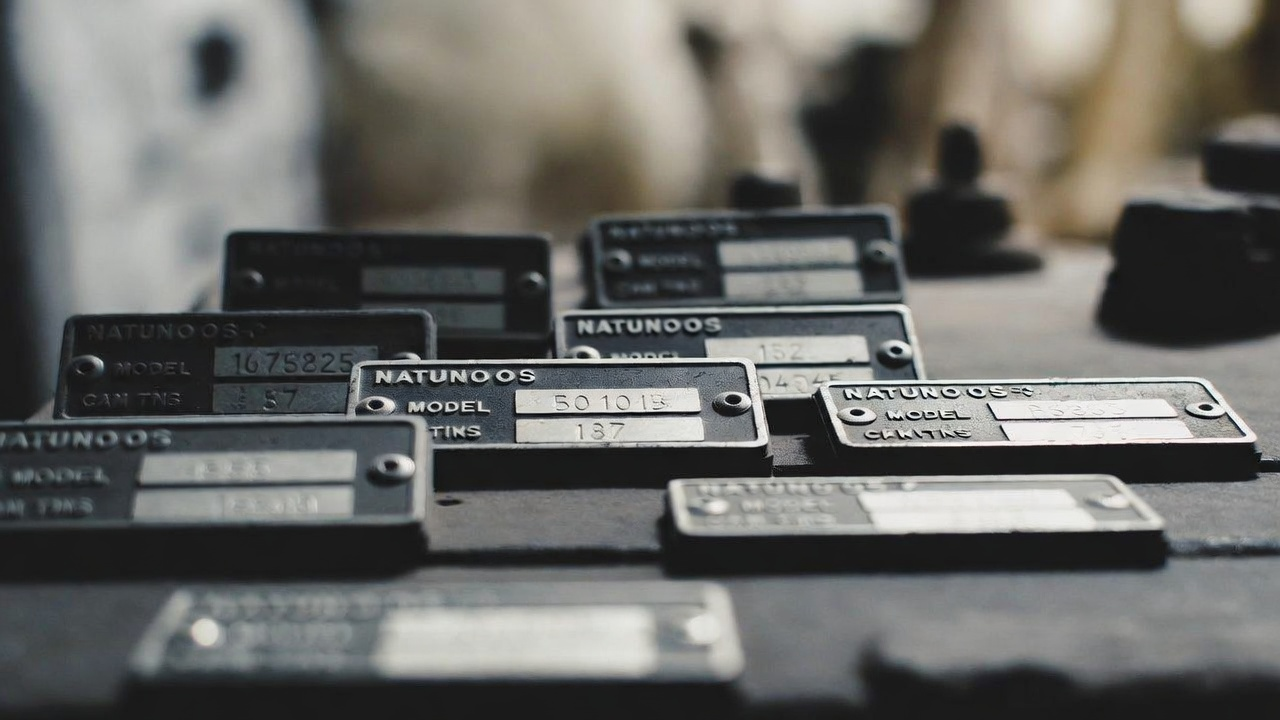 Custom Nameplate Design metal and plastic product identification nameplates for industrial products